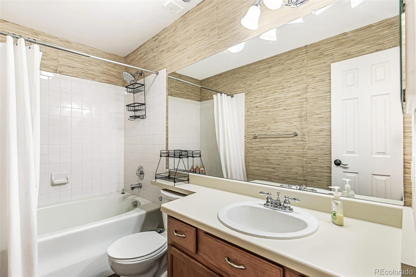 6776 S Ivy Street Centennial CO 80112