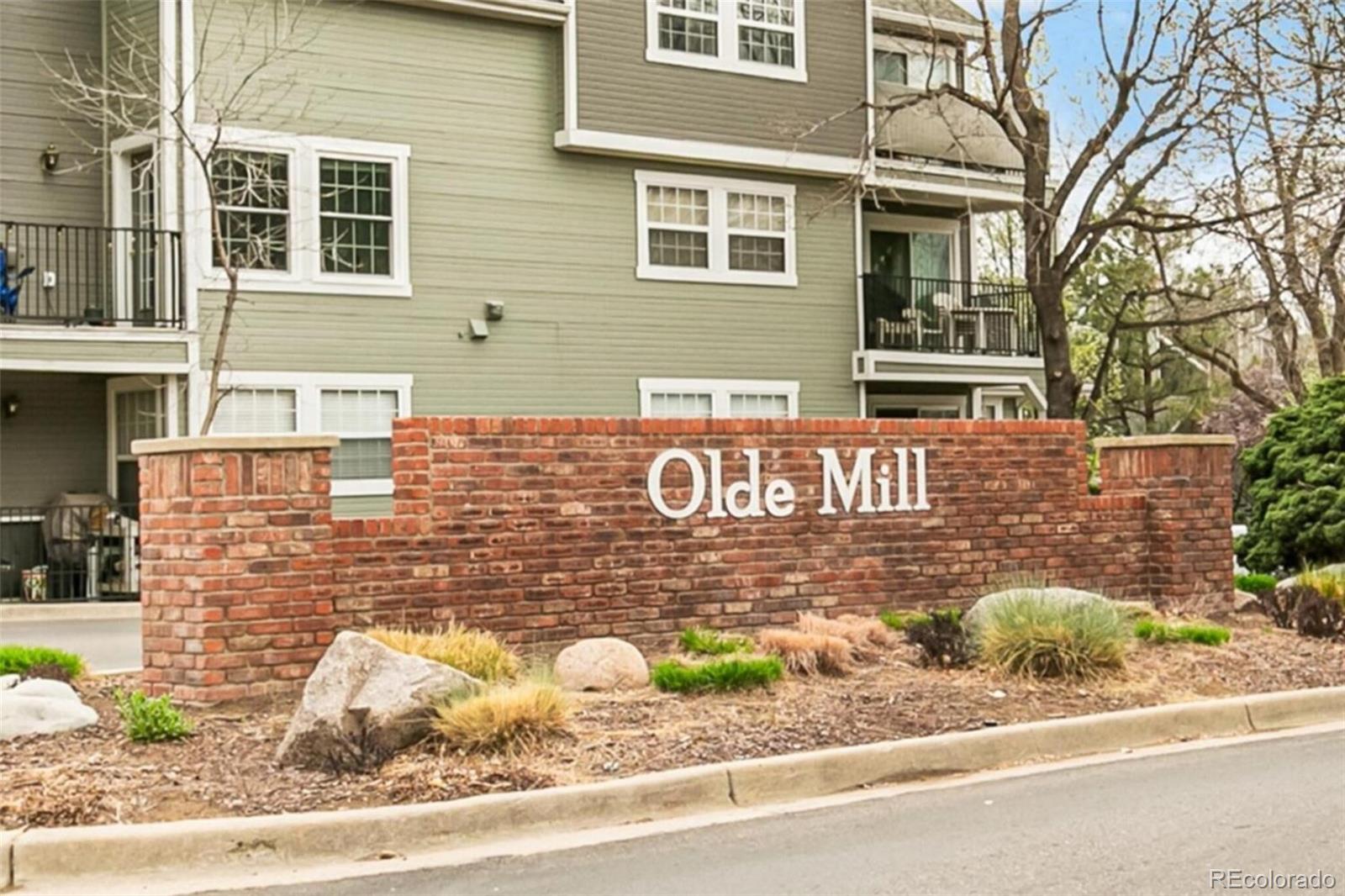 6776 S Ivy Street Centennial CO 80112