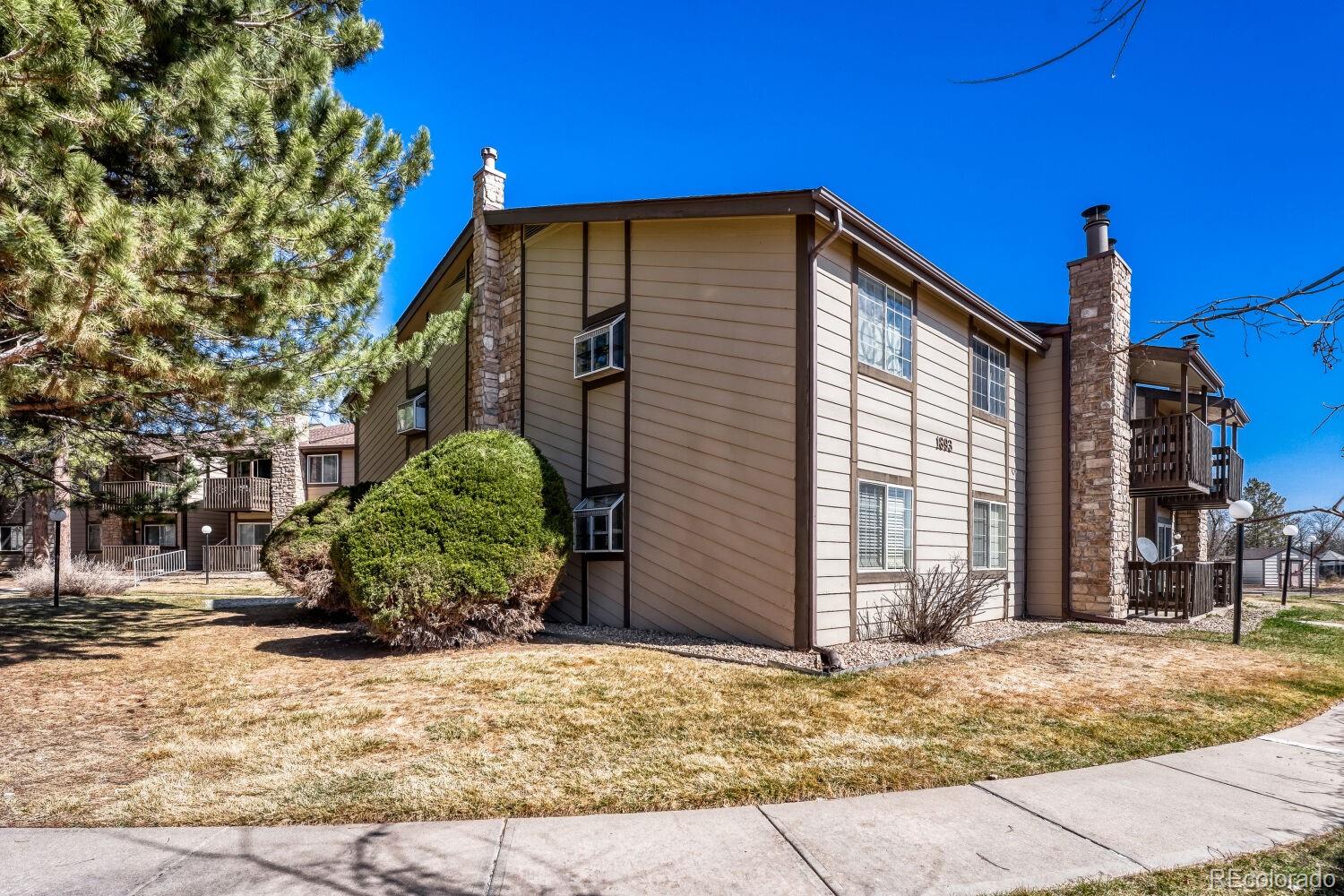 1893 S Pitkin Street Aurora CO 80017