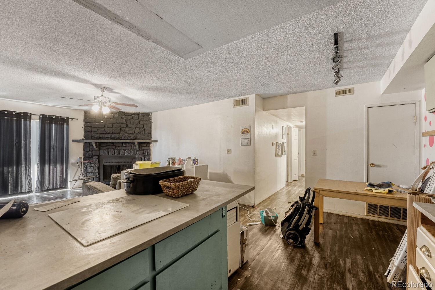 1893 S Pitkin Street Aurora CO 80017