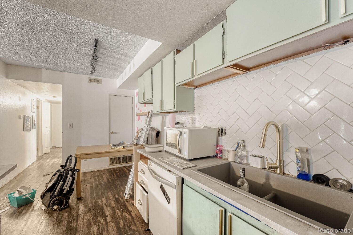 1893 S Pitkin Street Aurora CO 80017