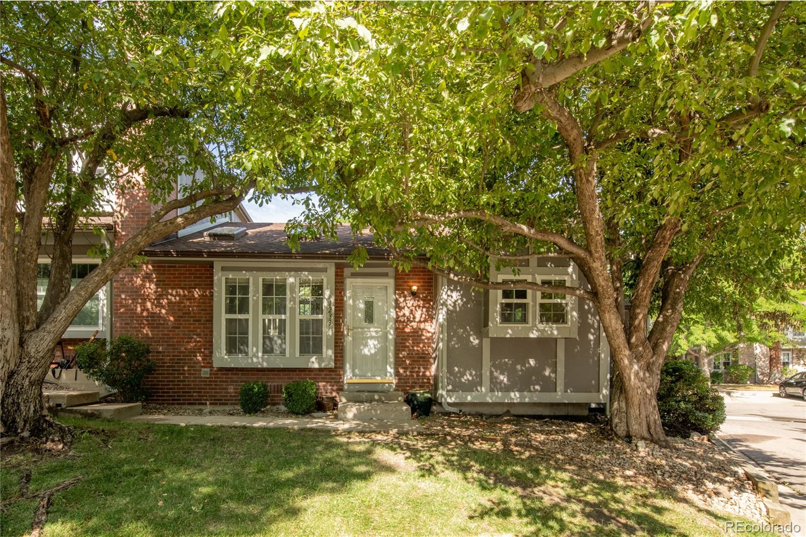 1233 S Flower Circle Lakewood CO 80232