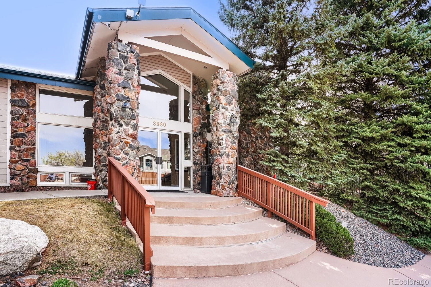 8437 Thunder Ridge Way Highlands Ranch CO 80126