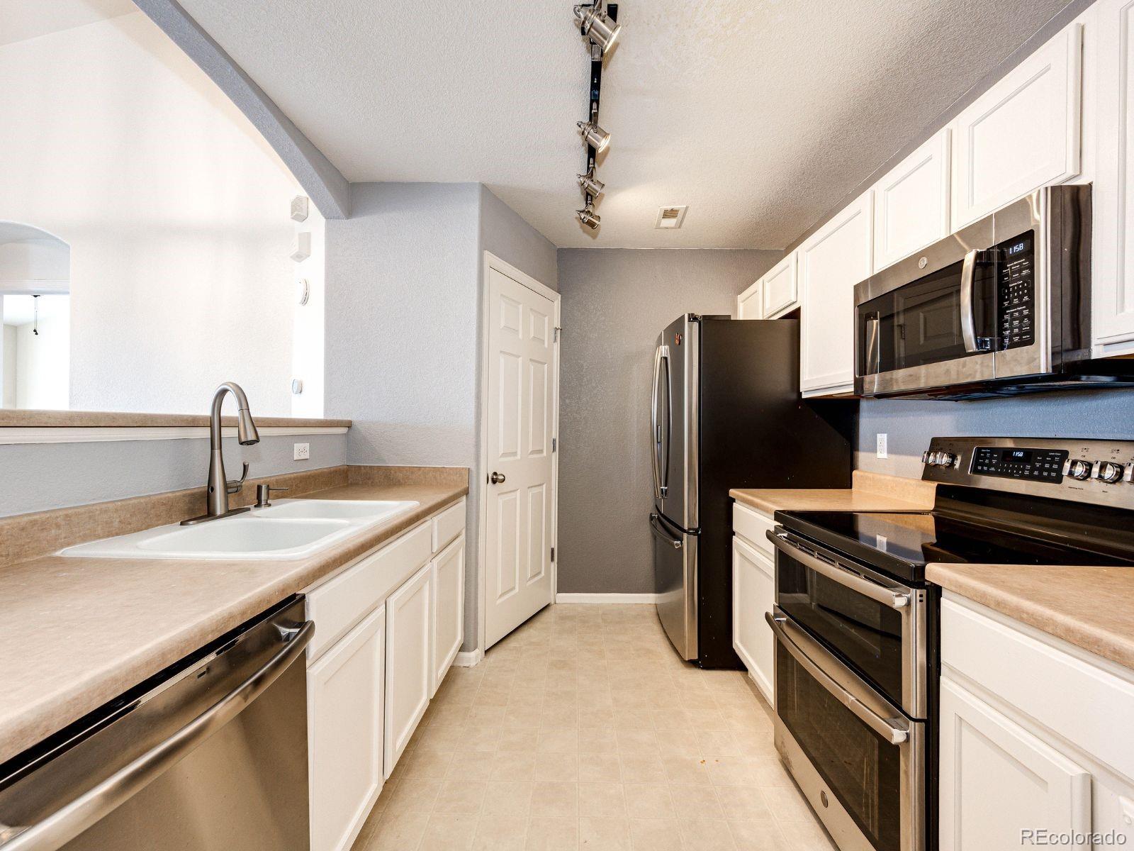5255 Memphis Street Denver CO 80239