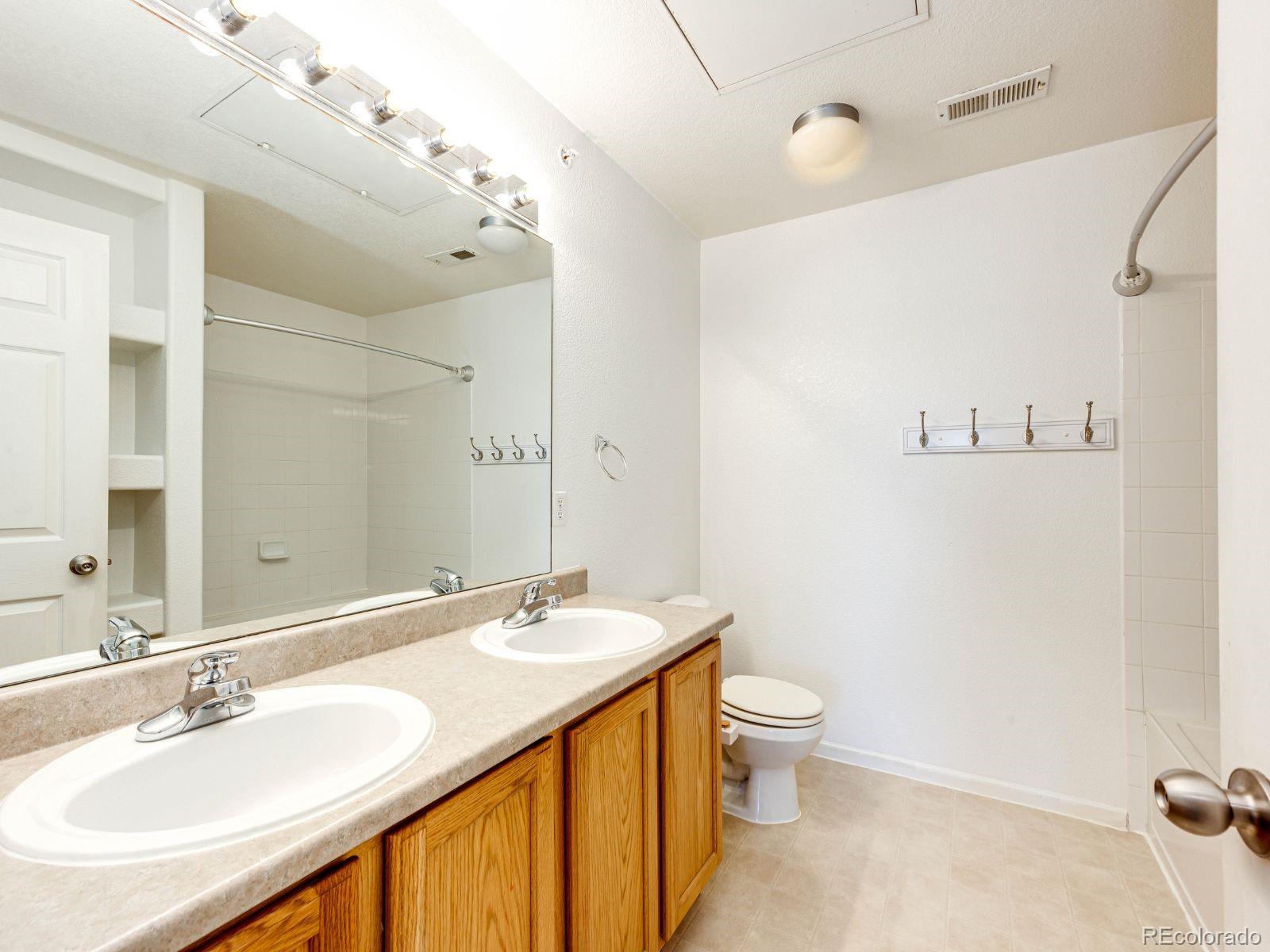 5255 Memphis Street Denver CO 80239