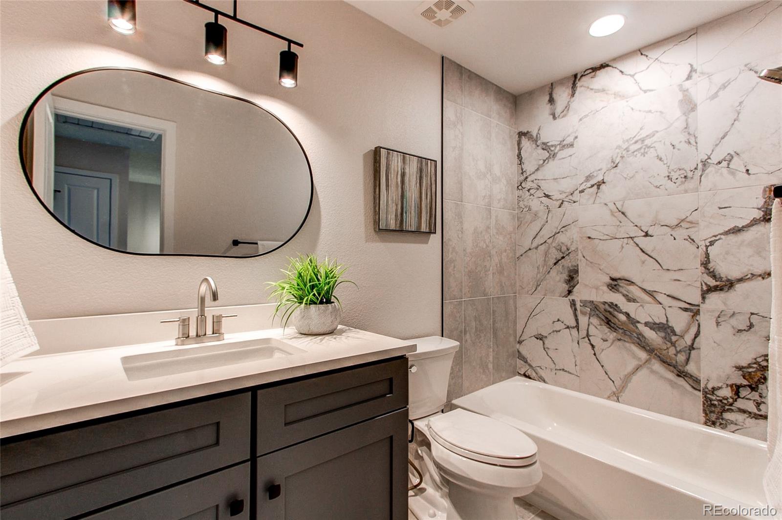 2833 S Xanadu Way Aurora CO 80014