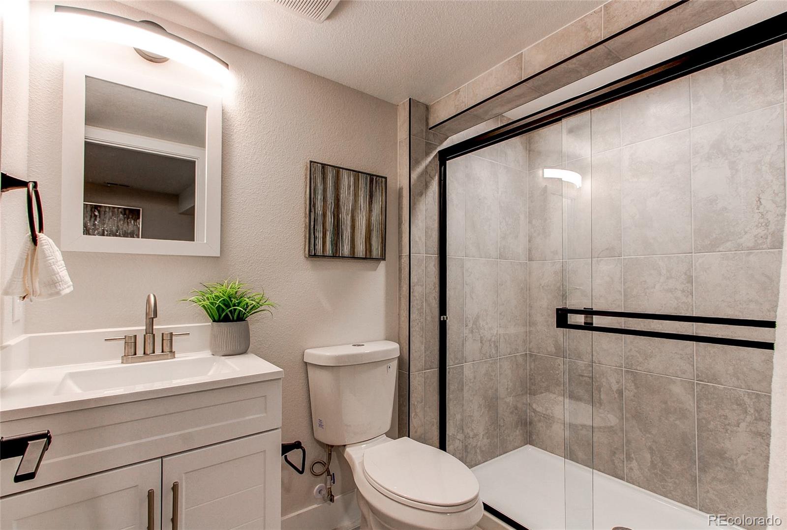 2833 S Xanadu Way Aurora CO 80014
