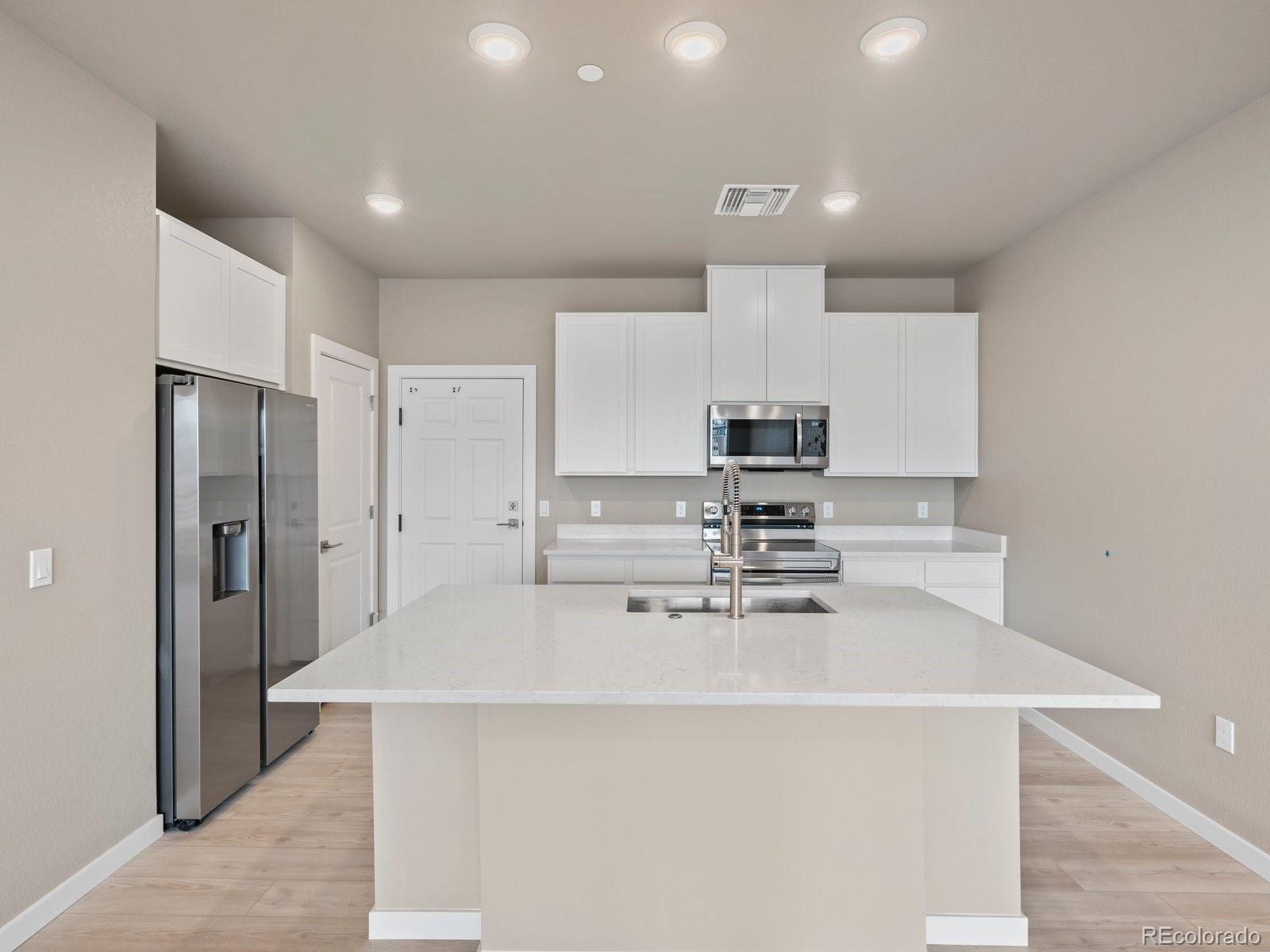 6153 N Ceylon Street Denver CO 80249