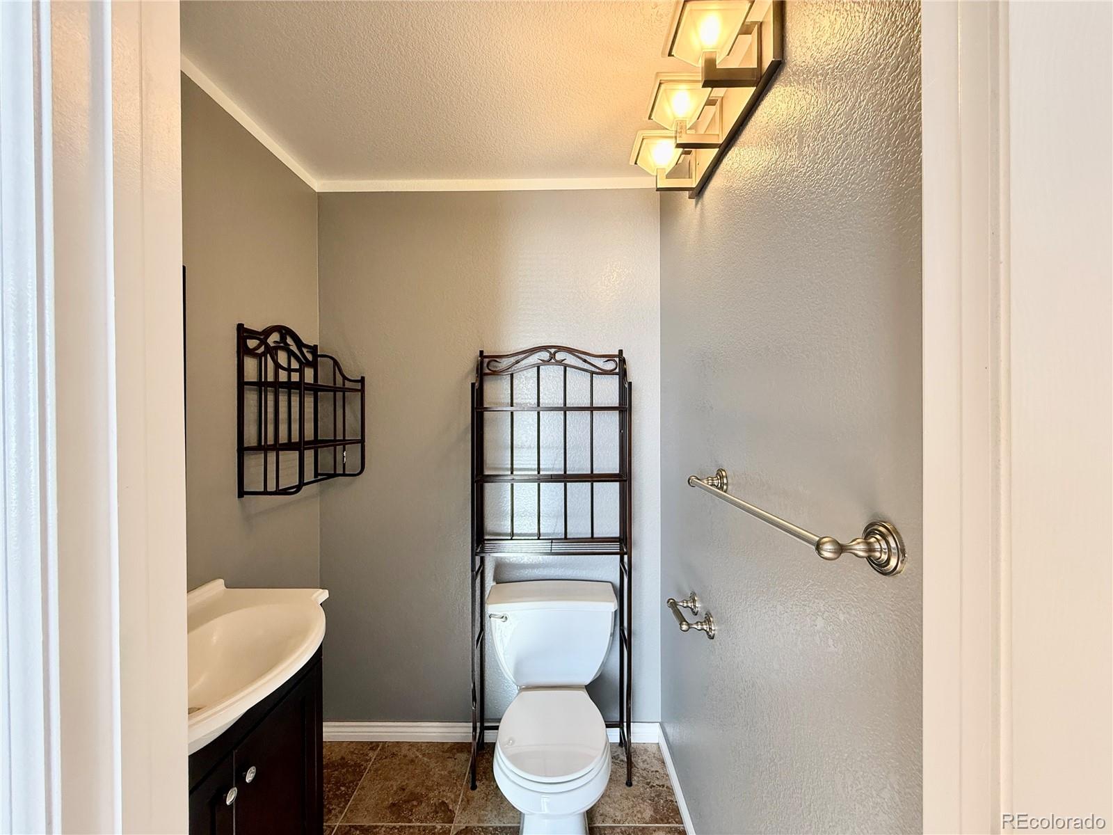 21984 E Crestline Lane Aurora CO 80015