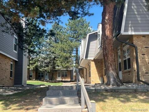 1537 S Owens Street Denver CO 80232