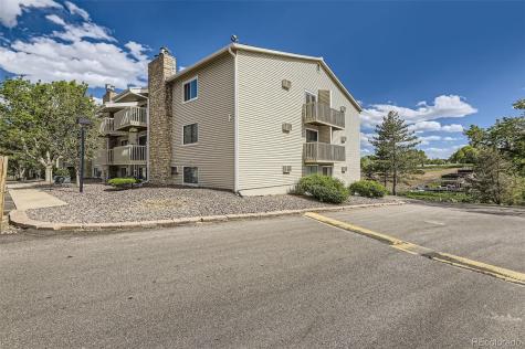 381 S Ames Street Lakewood CO 80226