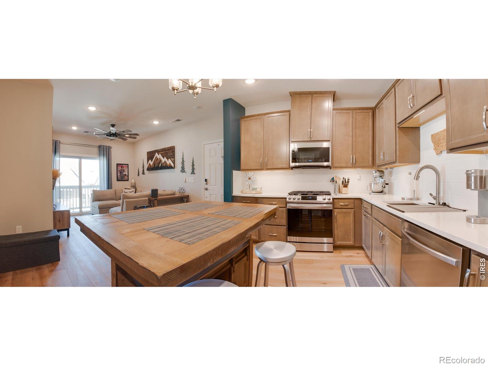 1861 S Dunkirk Street Aurora CO 80017