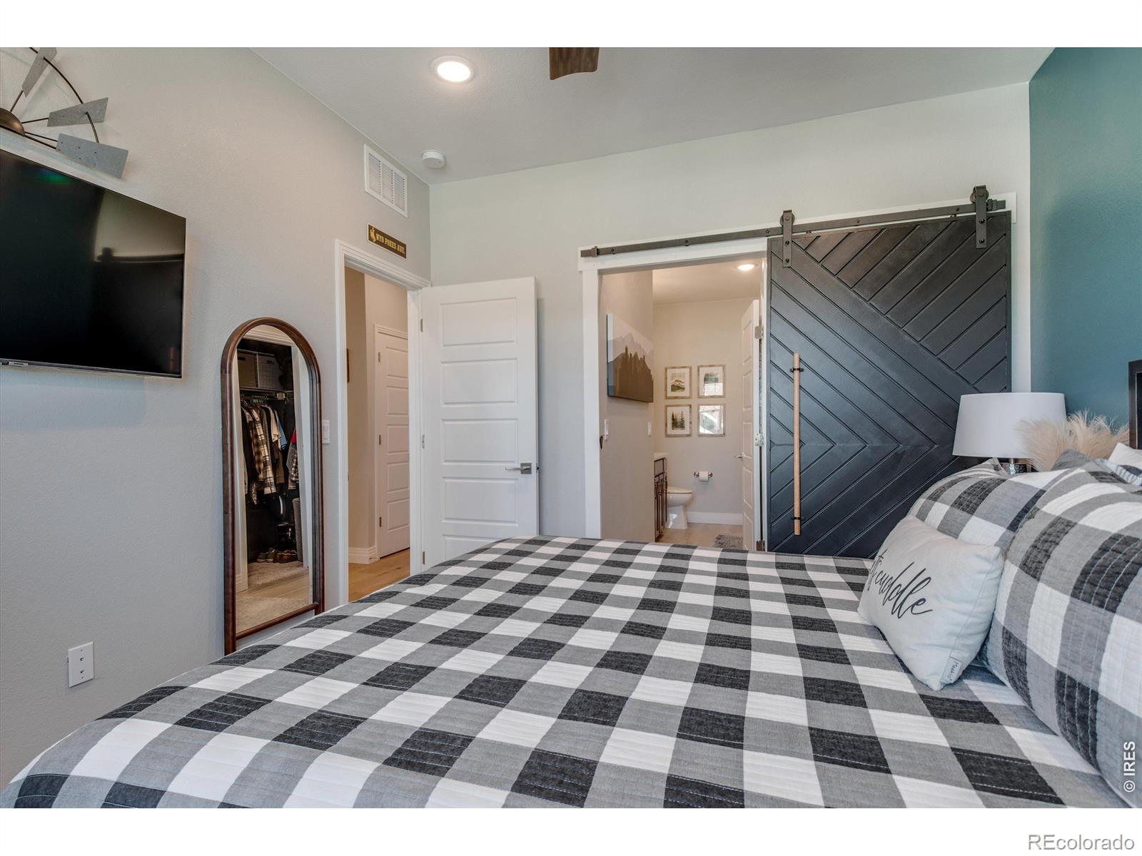 1861 S Dunkirk Street Aurora CO 80017