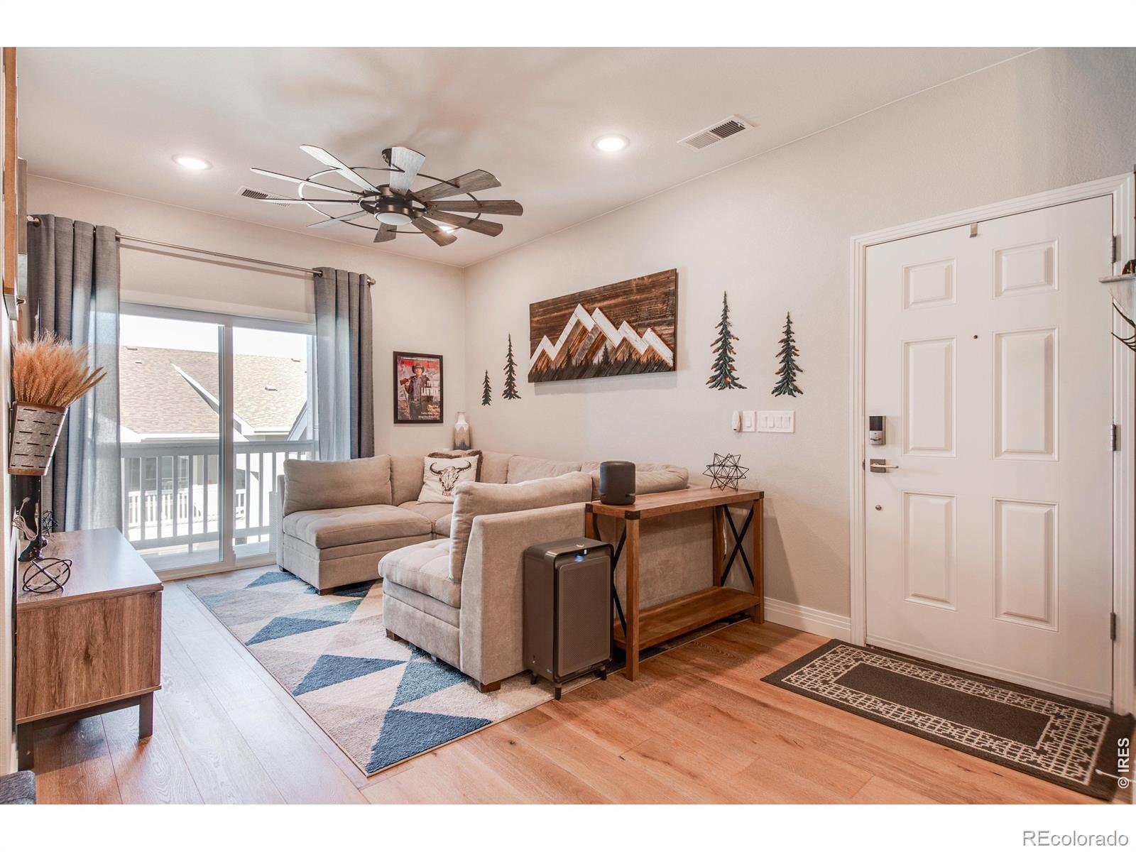 1861 S Dunkirk Street Aurora CO 80017