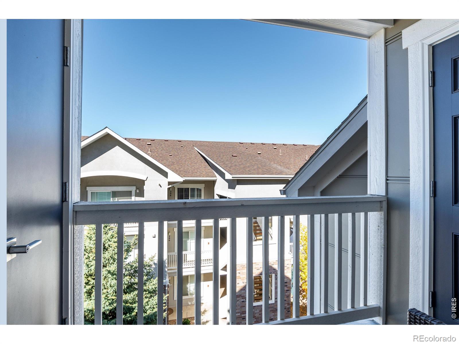 1861 S Dunkirk Street Aurora CO 80017