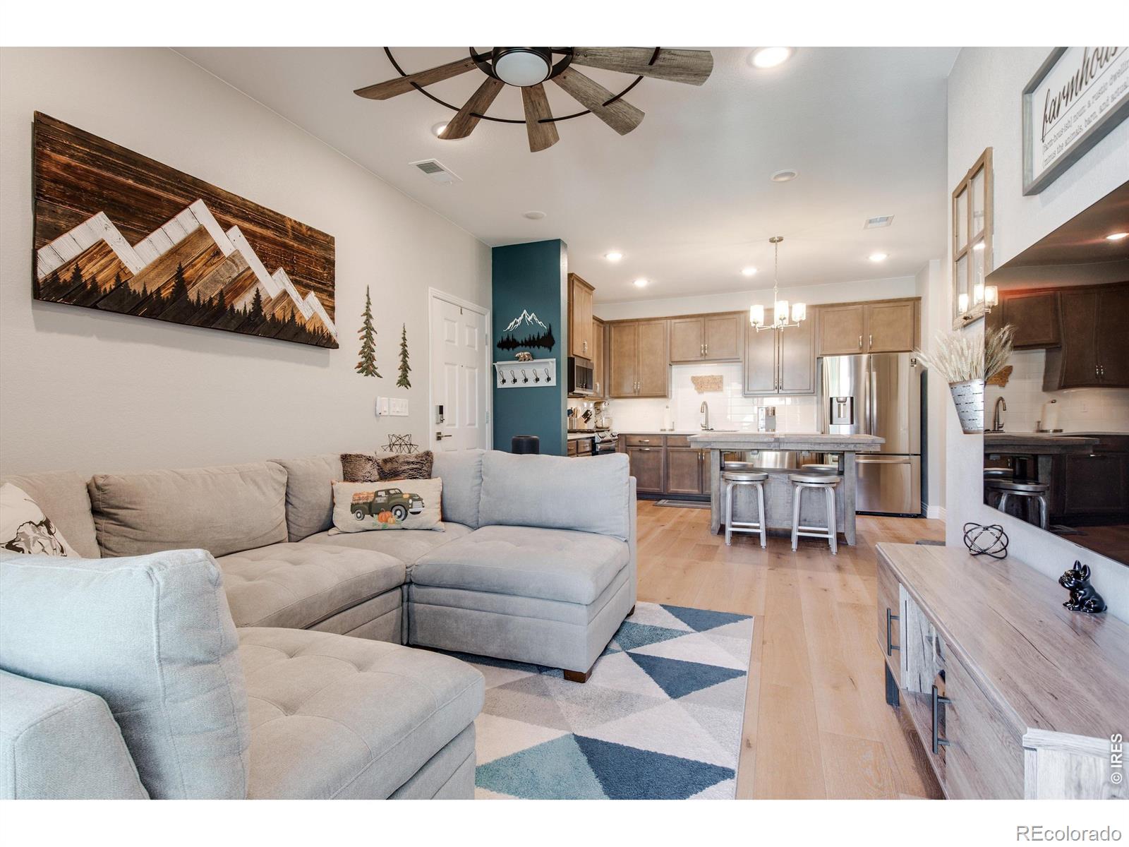 1861 S Dunkirk Street Aurora CO 80017