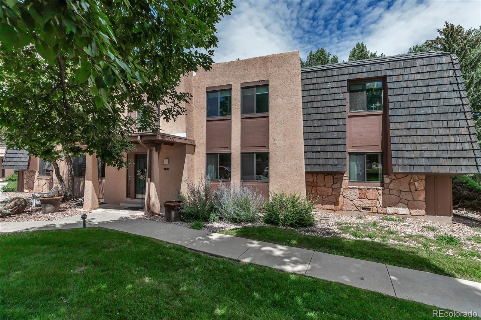 2963 Mesa Road Colorado Springs CO 80904
