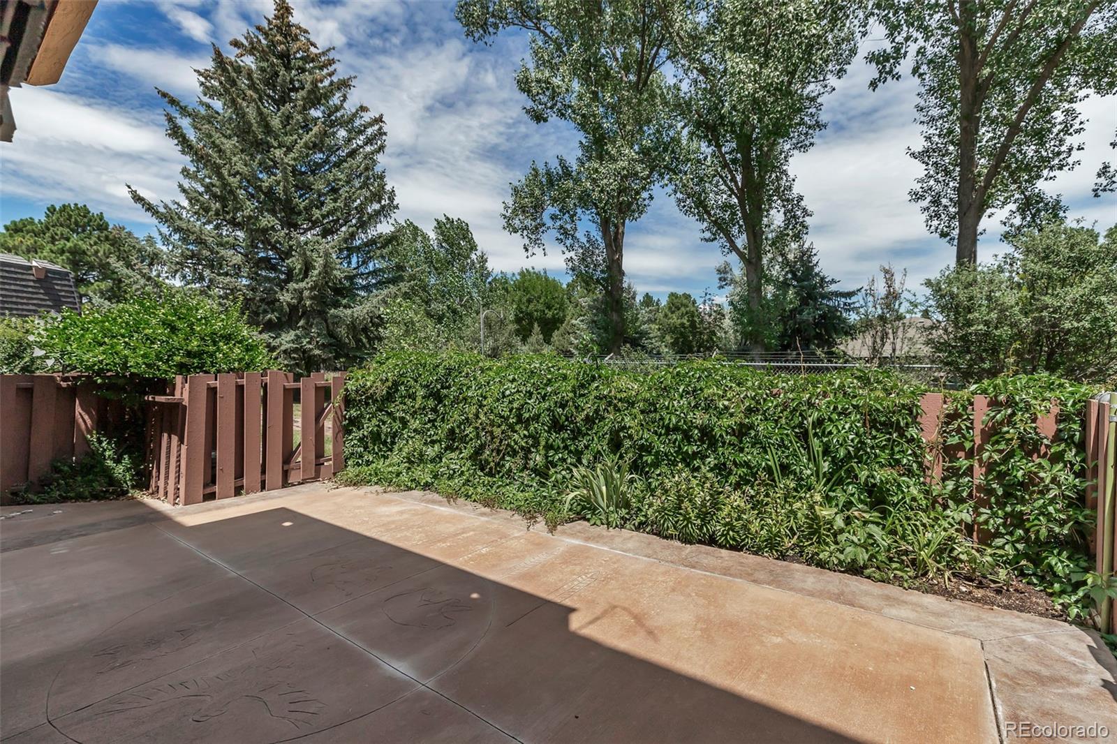 2963 Mesa Road Colorado Springs CO 80904