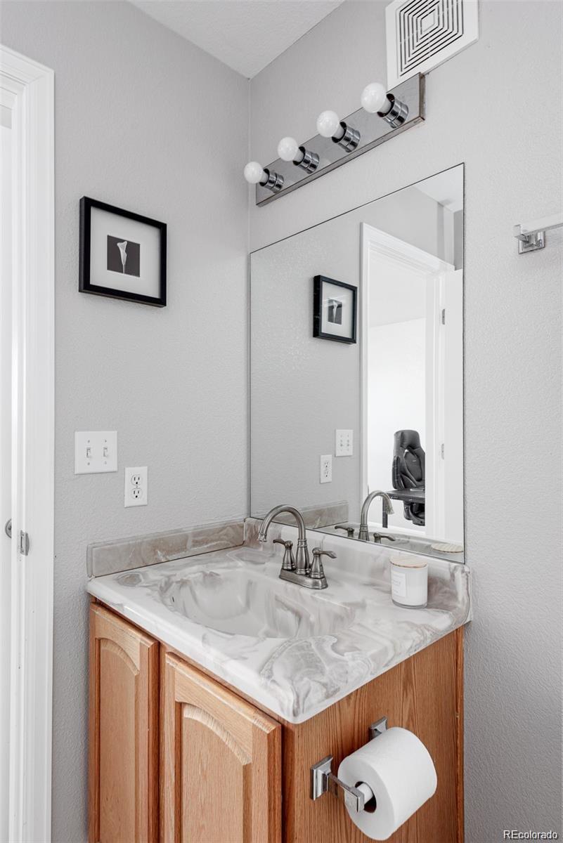 1509 S Florence Court Aurora CO 80247