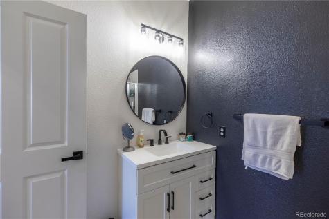 8389 S Independence Circle Littleton CO 80128