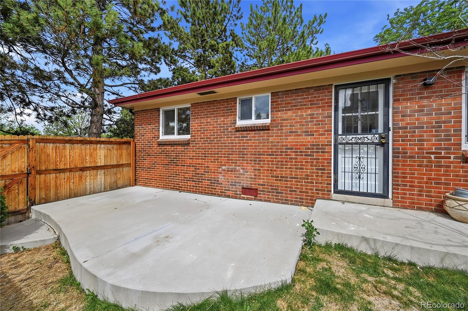 5180 E Asbury Avenue Denver CO 80222