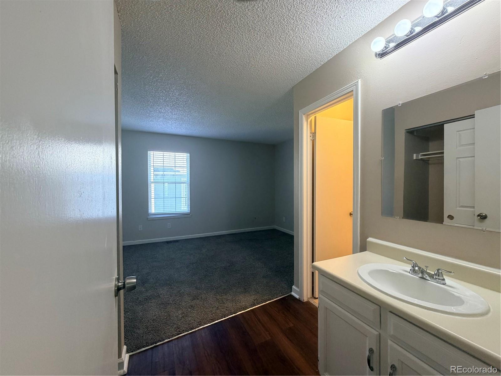 1731 S Blackhawk Way Aurora CO 80012