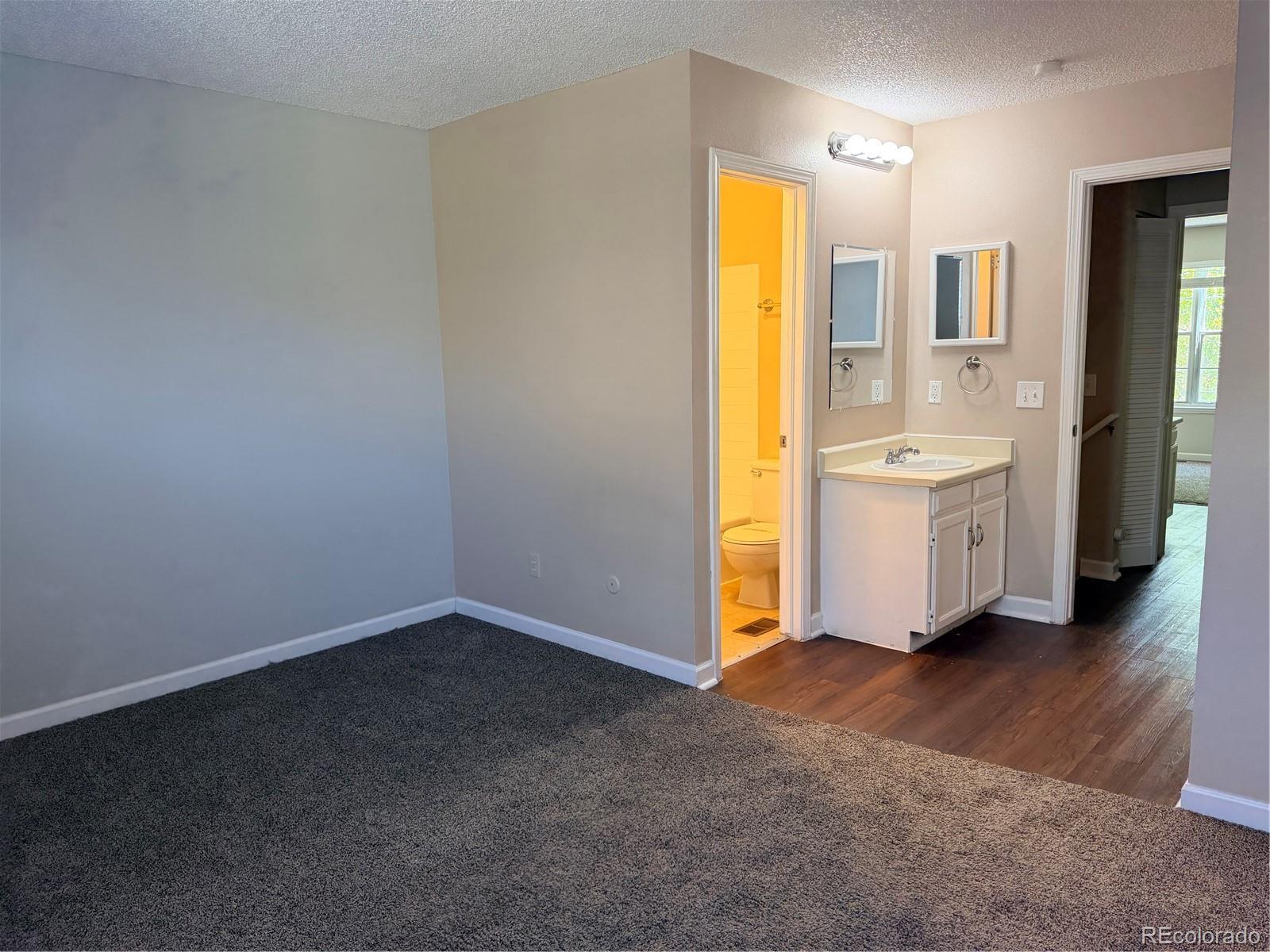 1731 S Blackhawk Way Aurora CO 80012