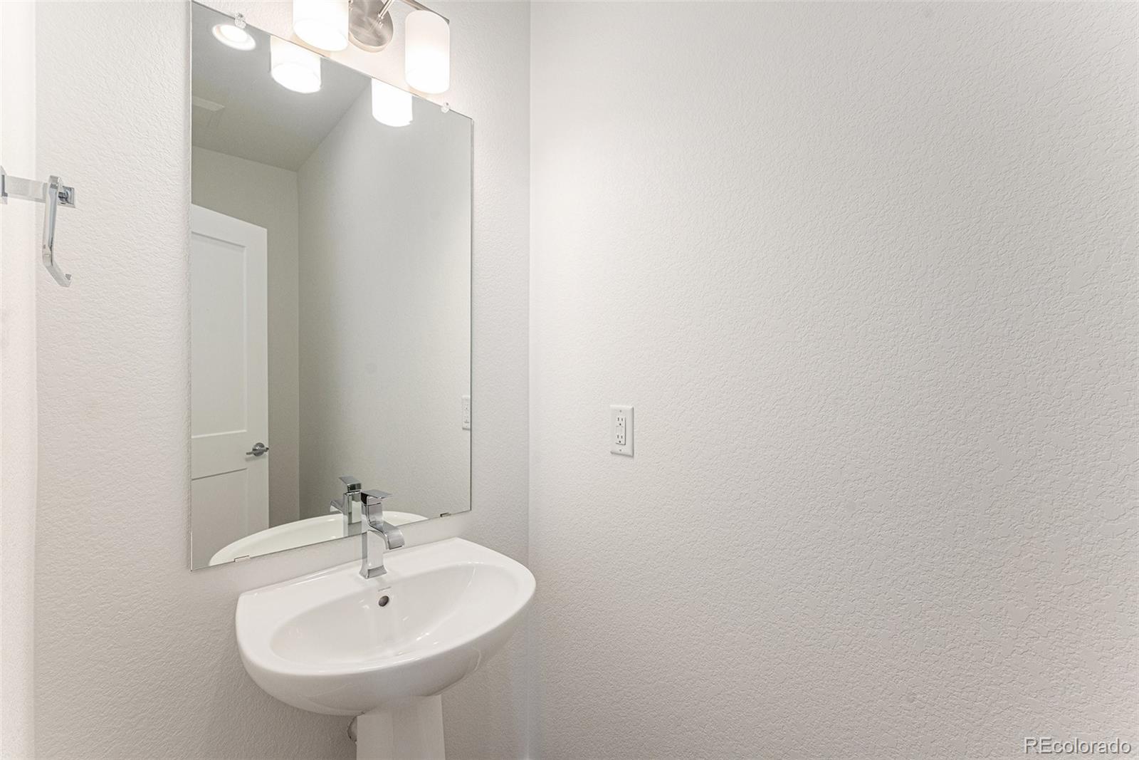 888 S Valentia Street Denver CO 80247