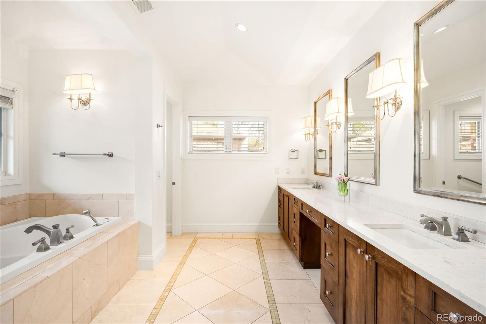 322 Adams Street Denver CO 80206