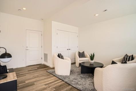 370 Geneva Street Aurora CO 80010