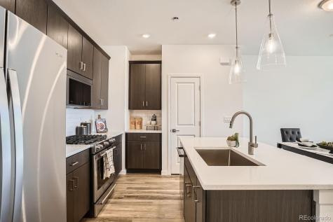 370 Geneva Street Aurora CO 80010