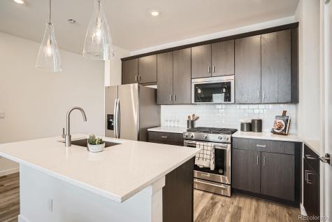 370 Geneva Street Aurora CO 80010