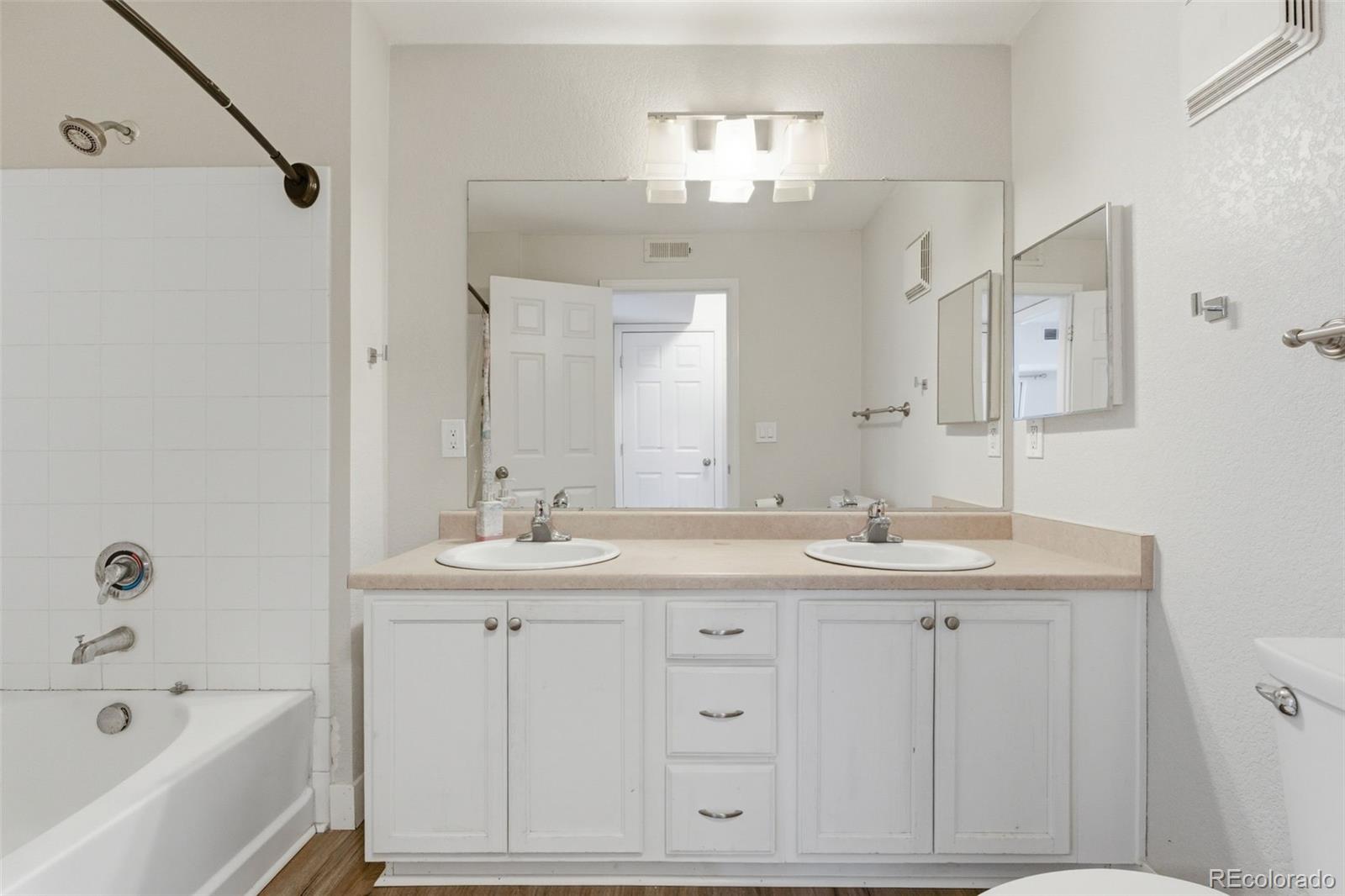 5733 N Gibralter Way Aurora CO 80019