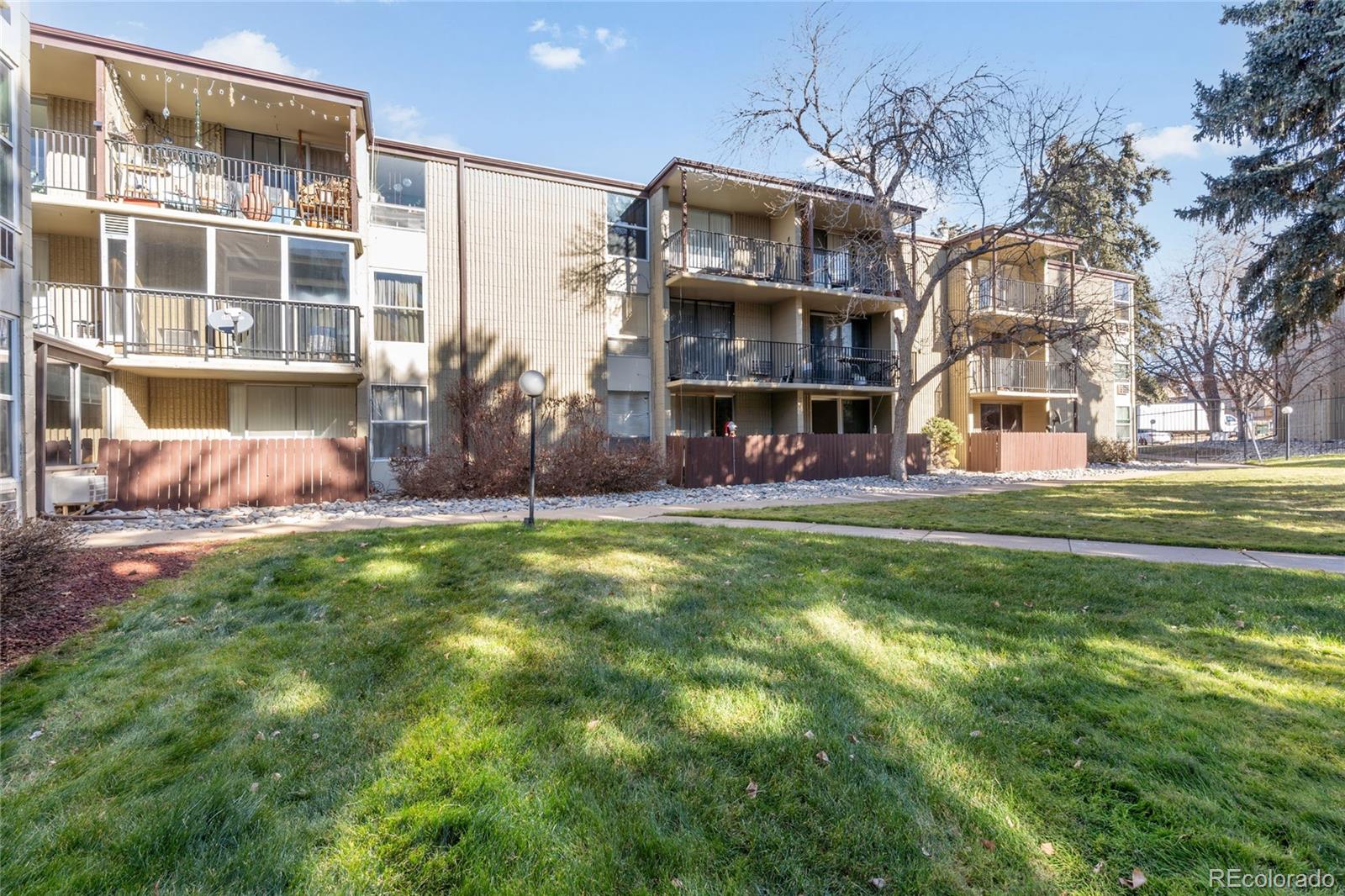 2231 S Vaughn Way Aurora CO 80014