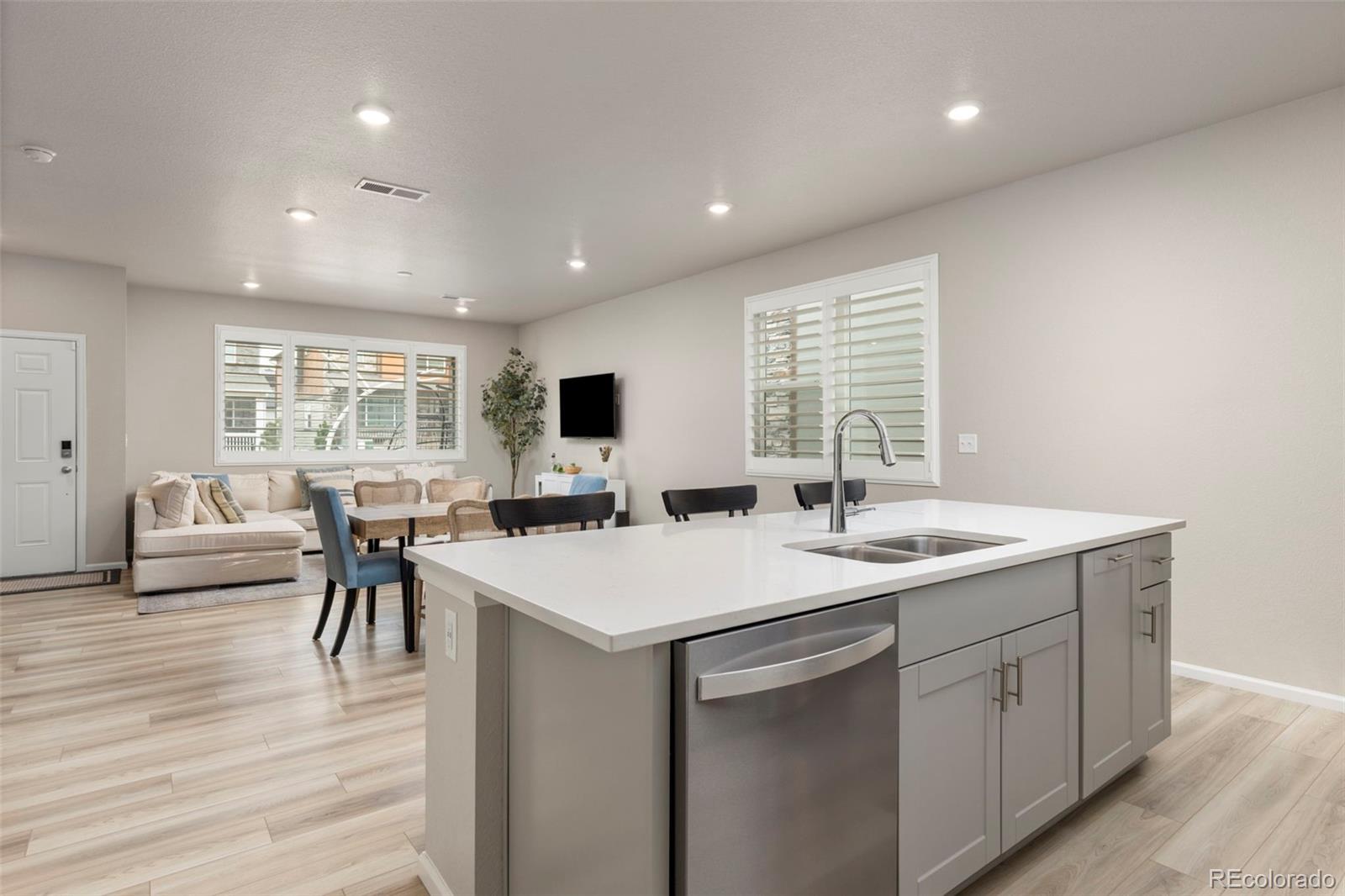 6078 N Lisbon Street Aurora CO 80019