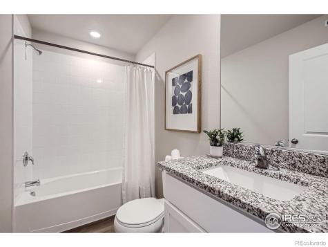 201 Robin Road Johnstown CO 80534