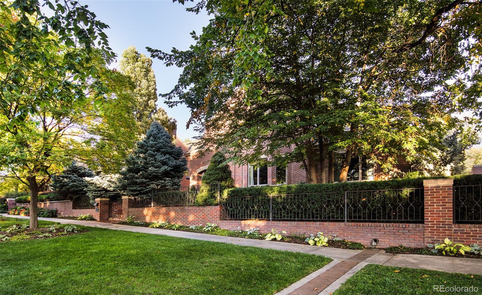 444 Saint Paul Street Denver CO 80206