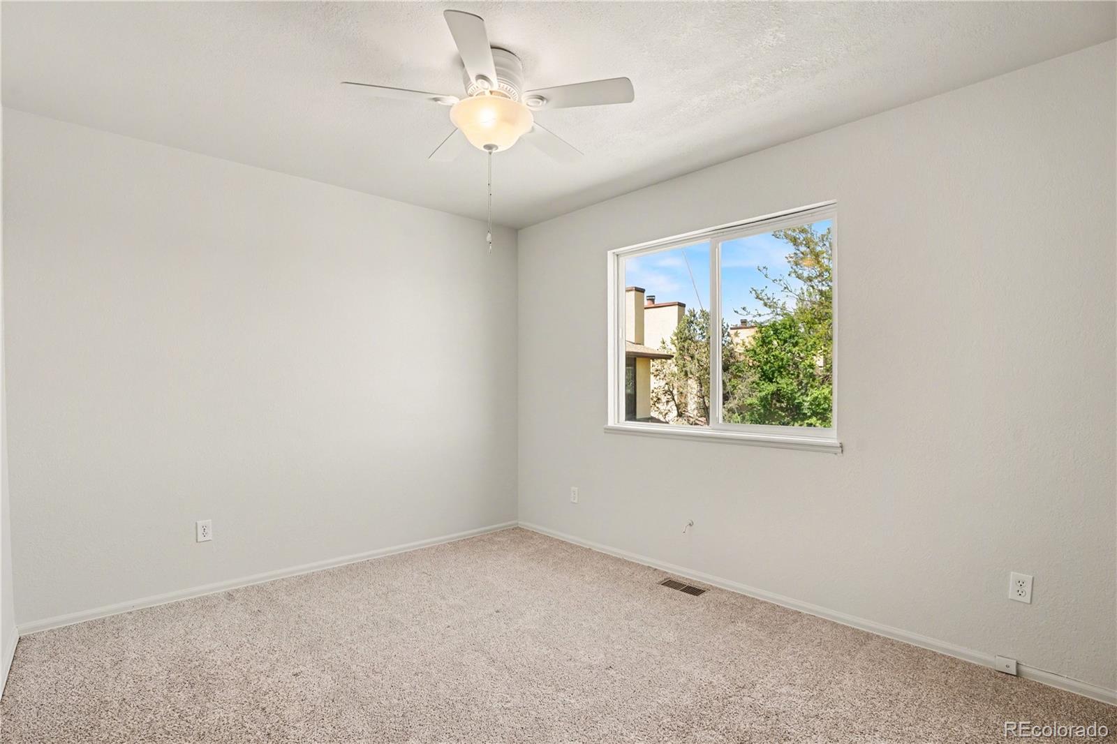 20 Pineridge Court Pueblo CO 81001