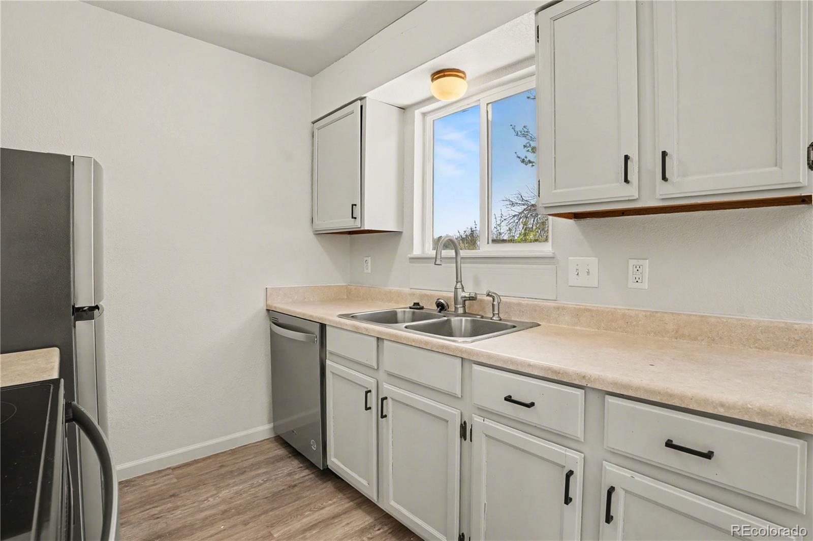 20 Pineridge Court Pueblo CO 81001