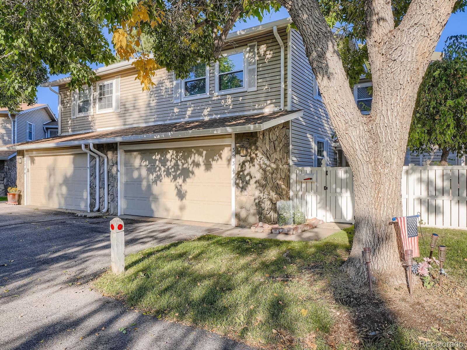 3234 S Heather Gardens Way Aurora CO 80014