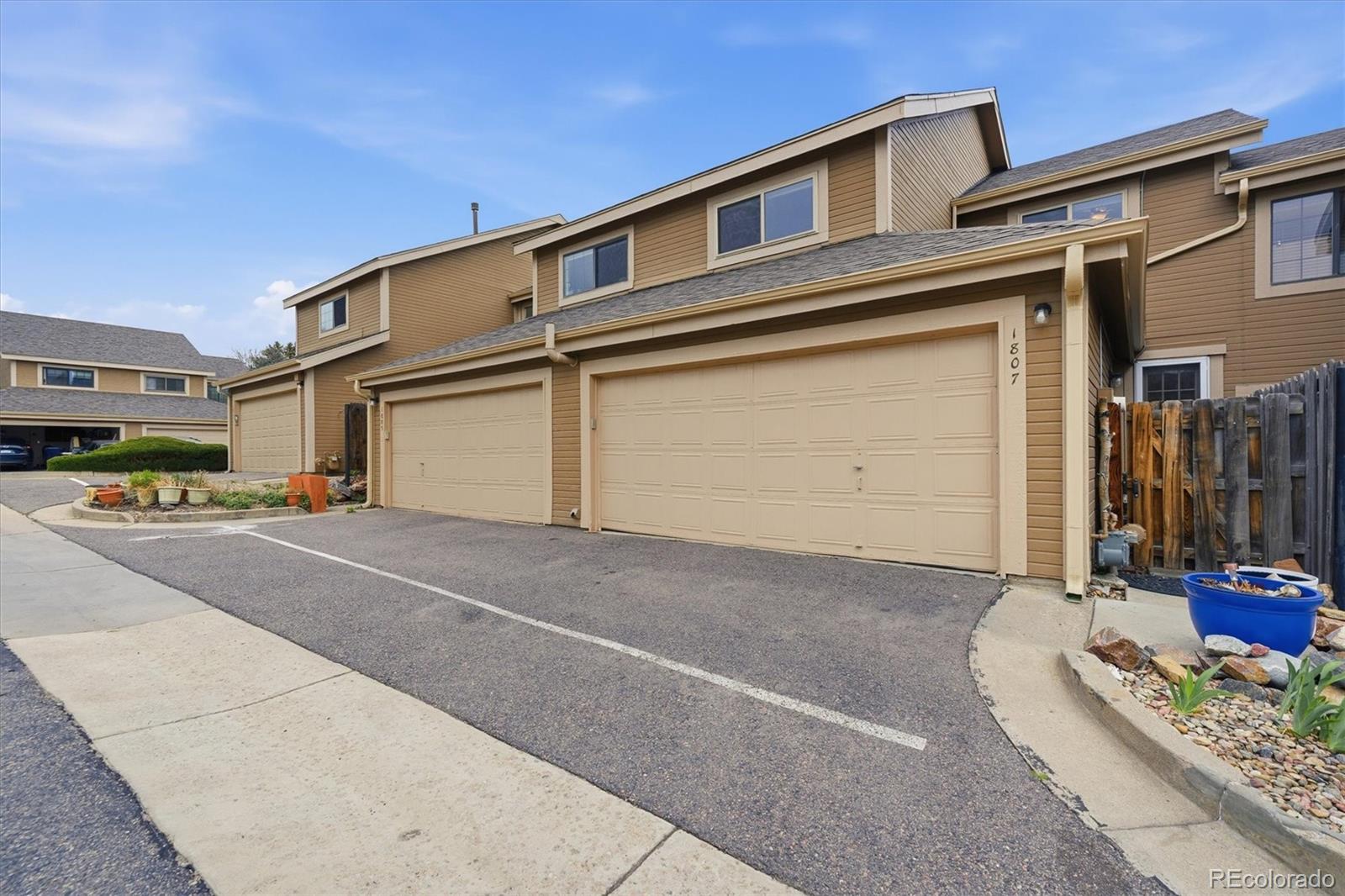 1807 S Deframe Street Lakewood CO 80228