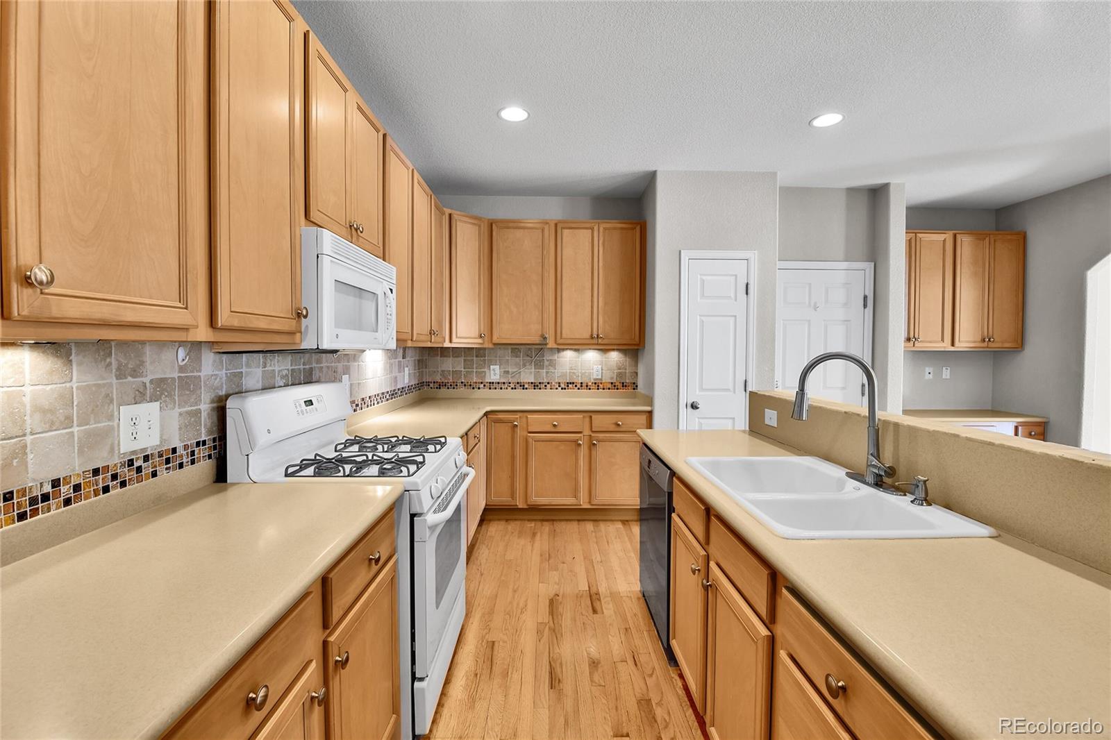 22448 E Plymouth Circle Aurora CO 80016