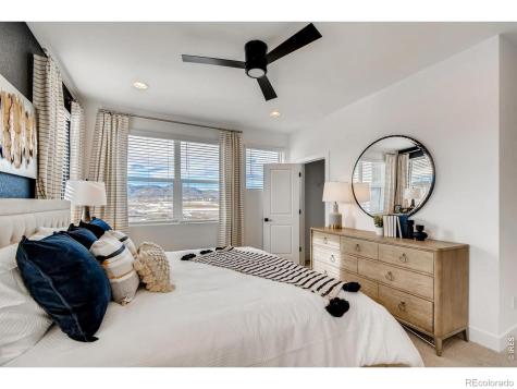 2815 Bear Springs Circle Longmont CO 80503