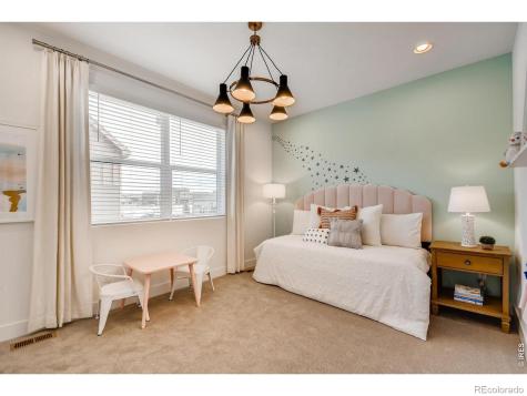 2815 Bear Springs Circle Longmont CO 80503