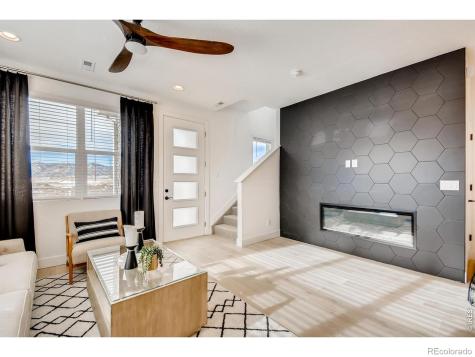 2815 Bear Springs Circle Longmont CO 80503