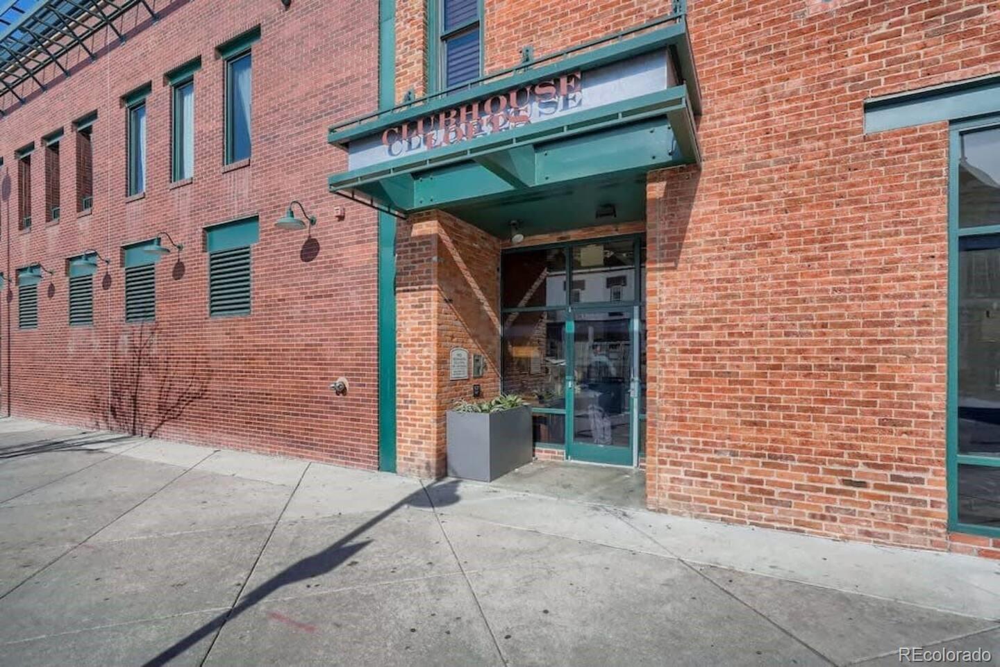 2101 Larimer Street Denver CO 80205