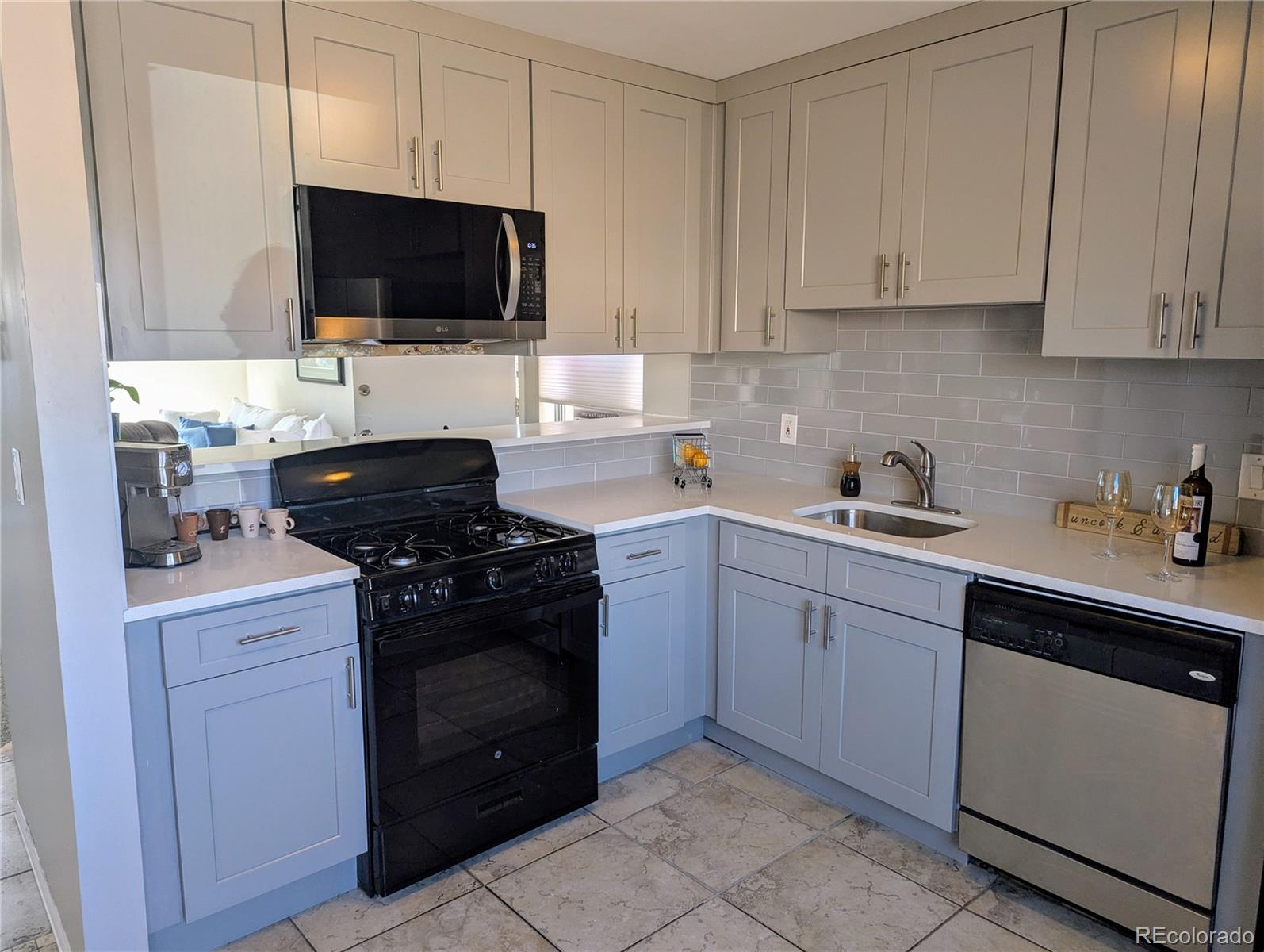 2246 N Coronado Parkway Parkway Denver CO 80229