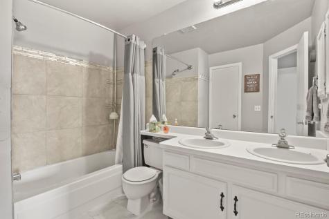1691 S Idalia Circle Aurora CO 80017