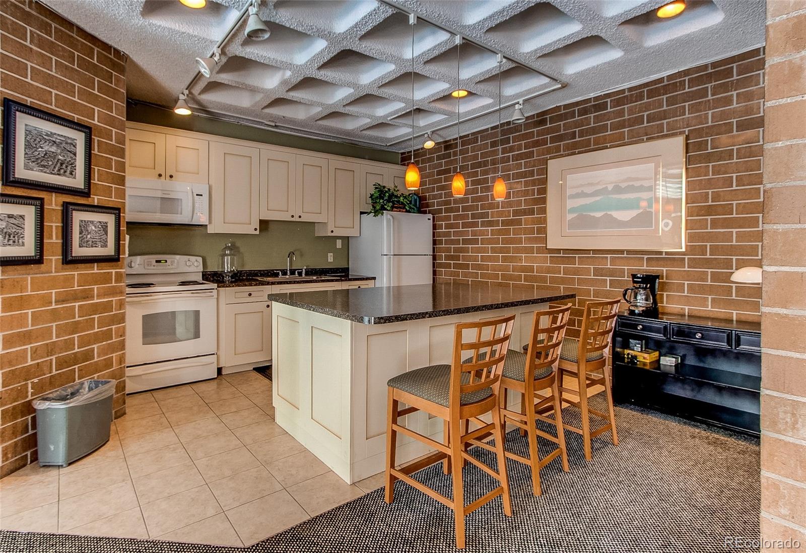 2880 S Locust Street Denver CO 80222