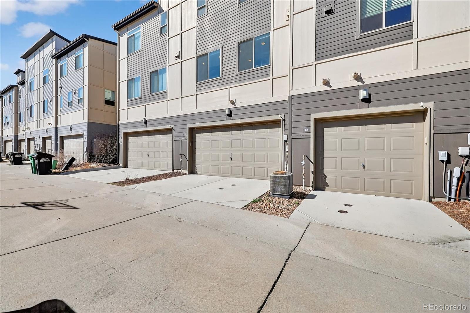 5686 Galena Street Denver CO 80238